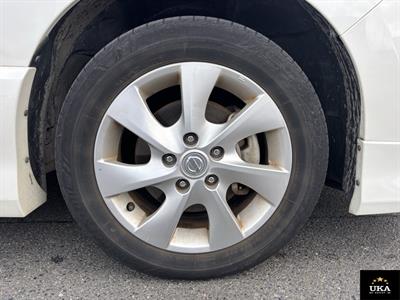 2013 Nissan Serena - Thumbnail