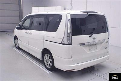 2013 Nissan Serena - Thumbnail