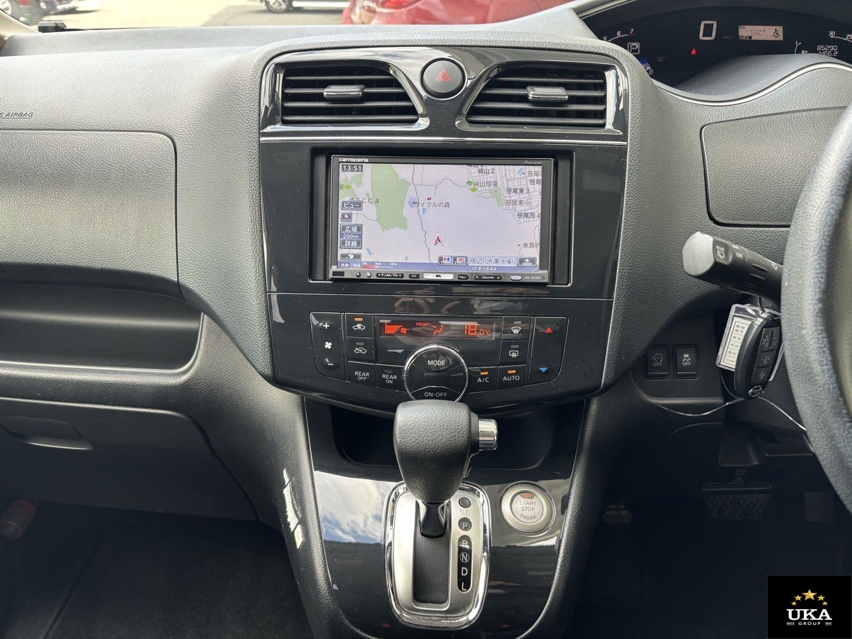 2013 Nissan Serena