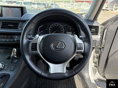 2013 Lexus CT 200H - Thumbnail