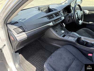2013 Lexus CT 200H - Thumbnail