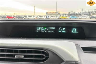 2014 Toyota Aqua - Thumbnail