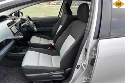 2014 Toyota Aqua - Thumbnail