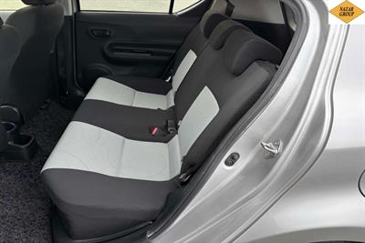 2014 Toyota Aqua - Thumbnail