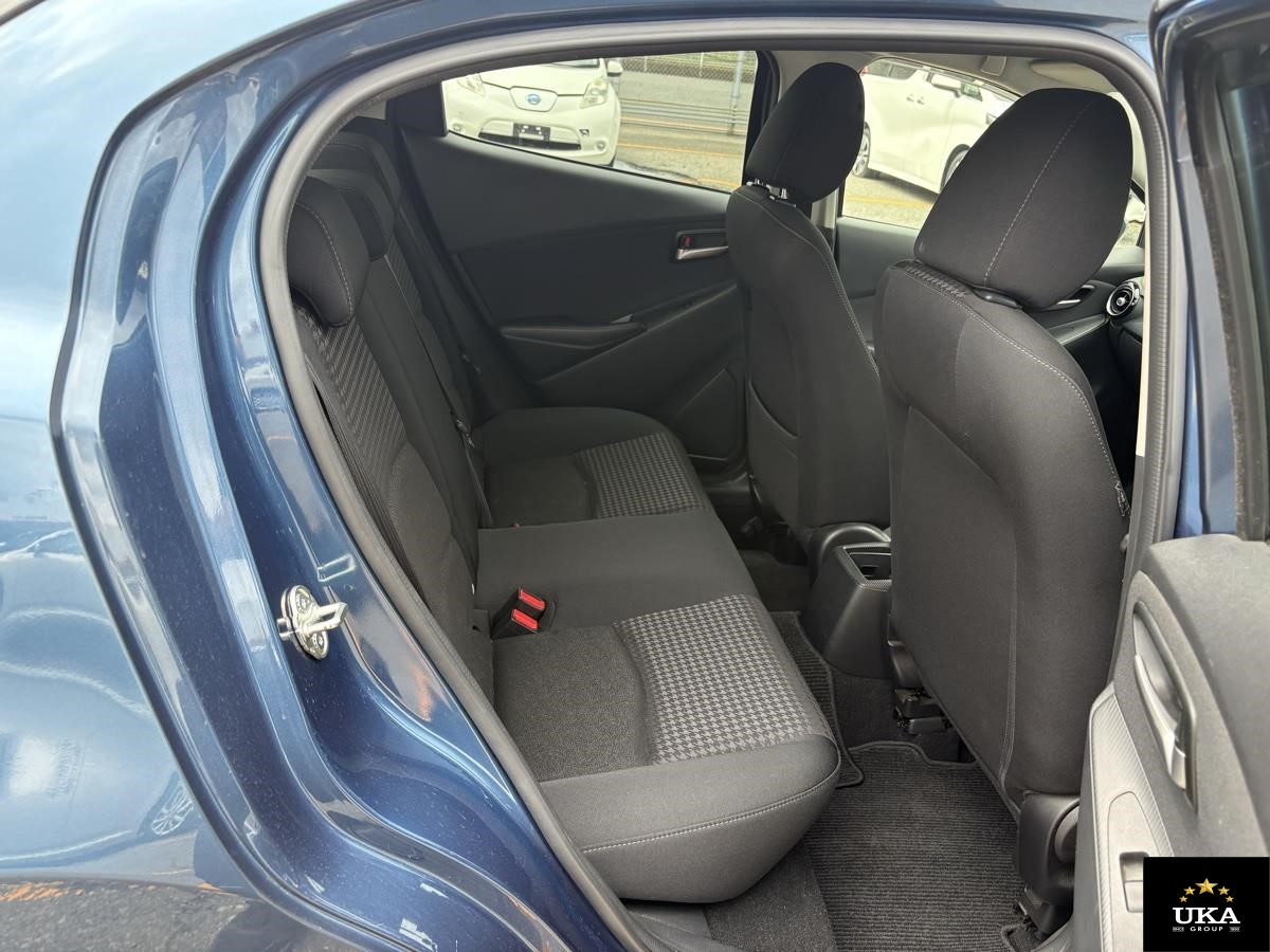 2017 Mazda Demio