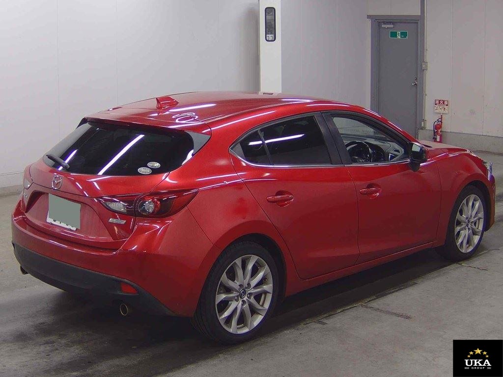 2014 Mazda Axela