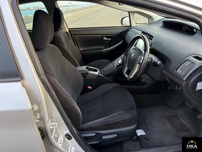 2014 Toyota Prius - Thumbnail