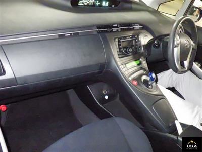 2012 Toyota Prius - Thumbnail