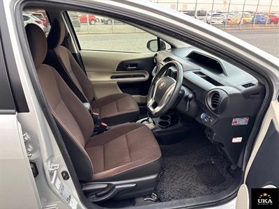 2013 Toyota Aqua - Thumbnail