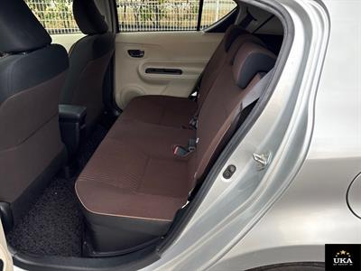 2013 Toyota Aqua - Thumbnail