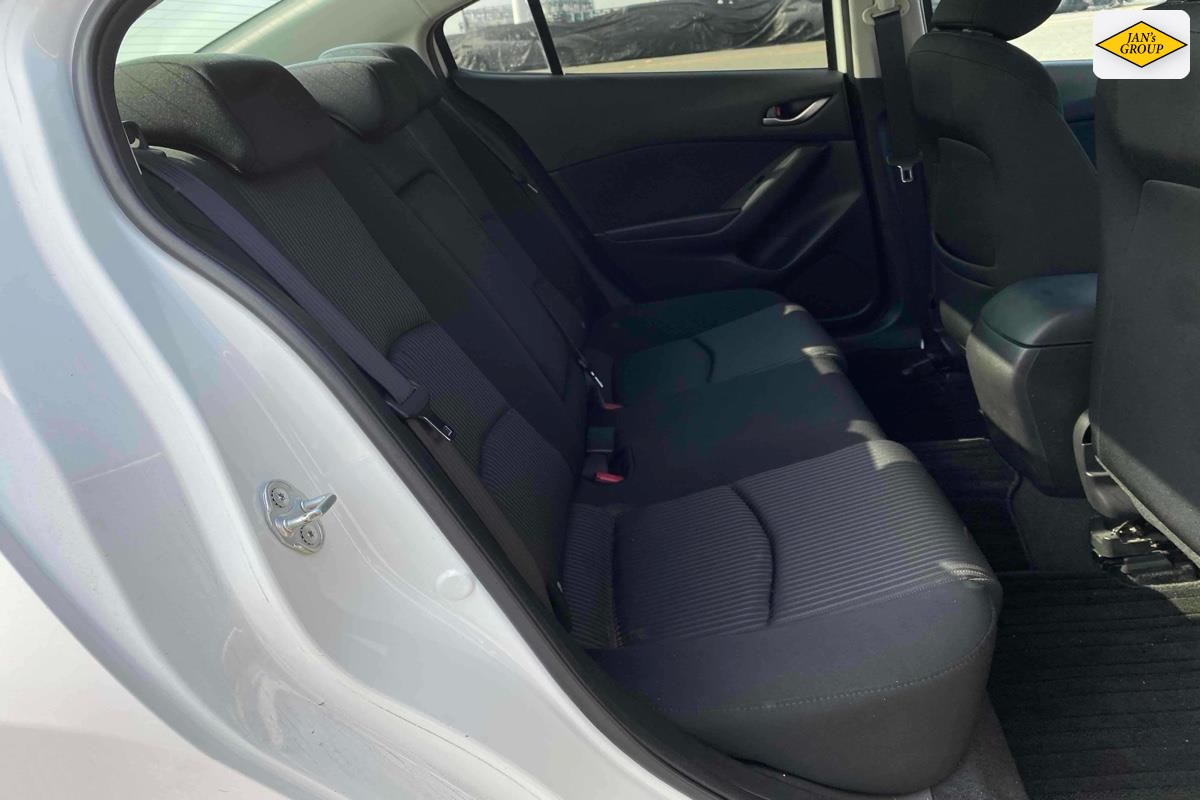 2014 Mazda Axela