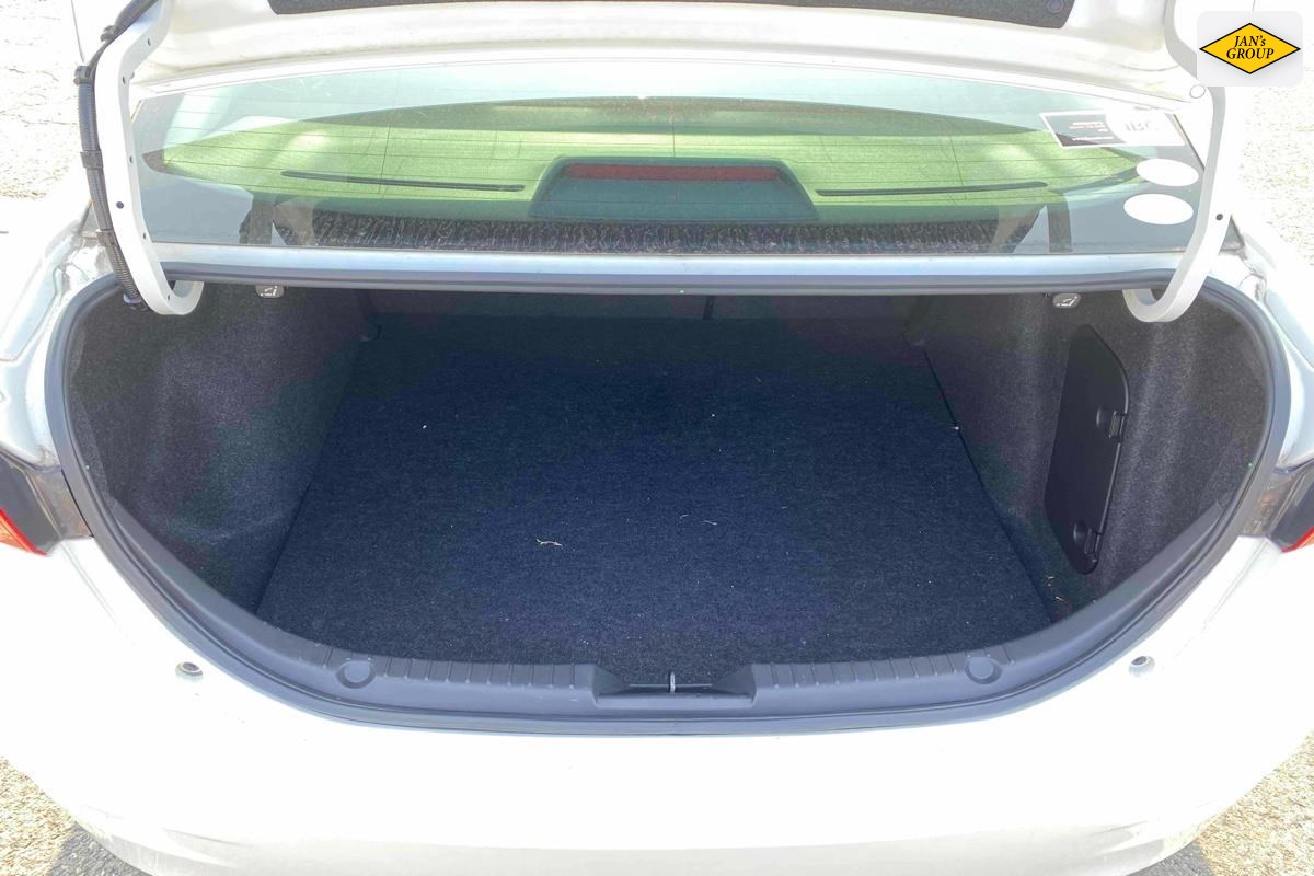 2014 Mazda Axela