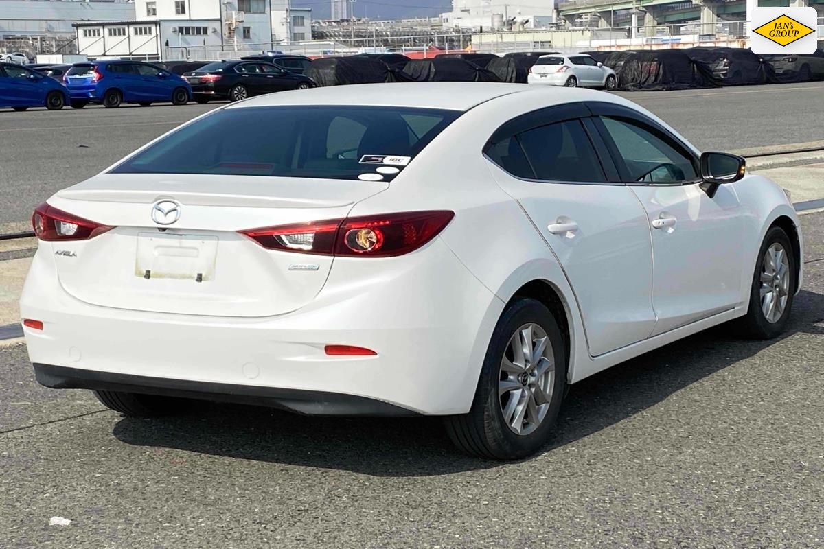 2014 Mazda Axela