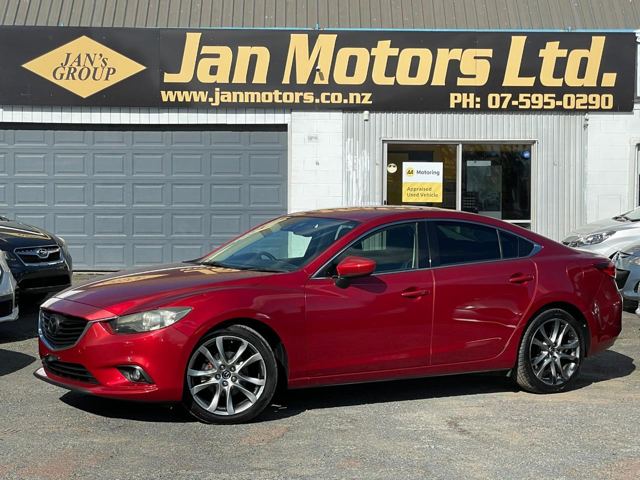 2013 Mazda Atenza