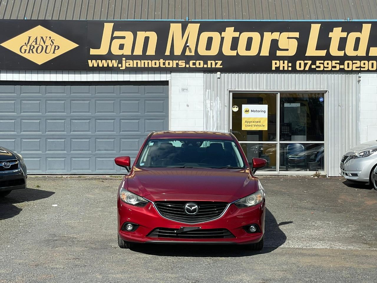 2013 Mazda Atenza