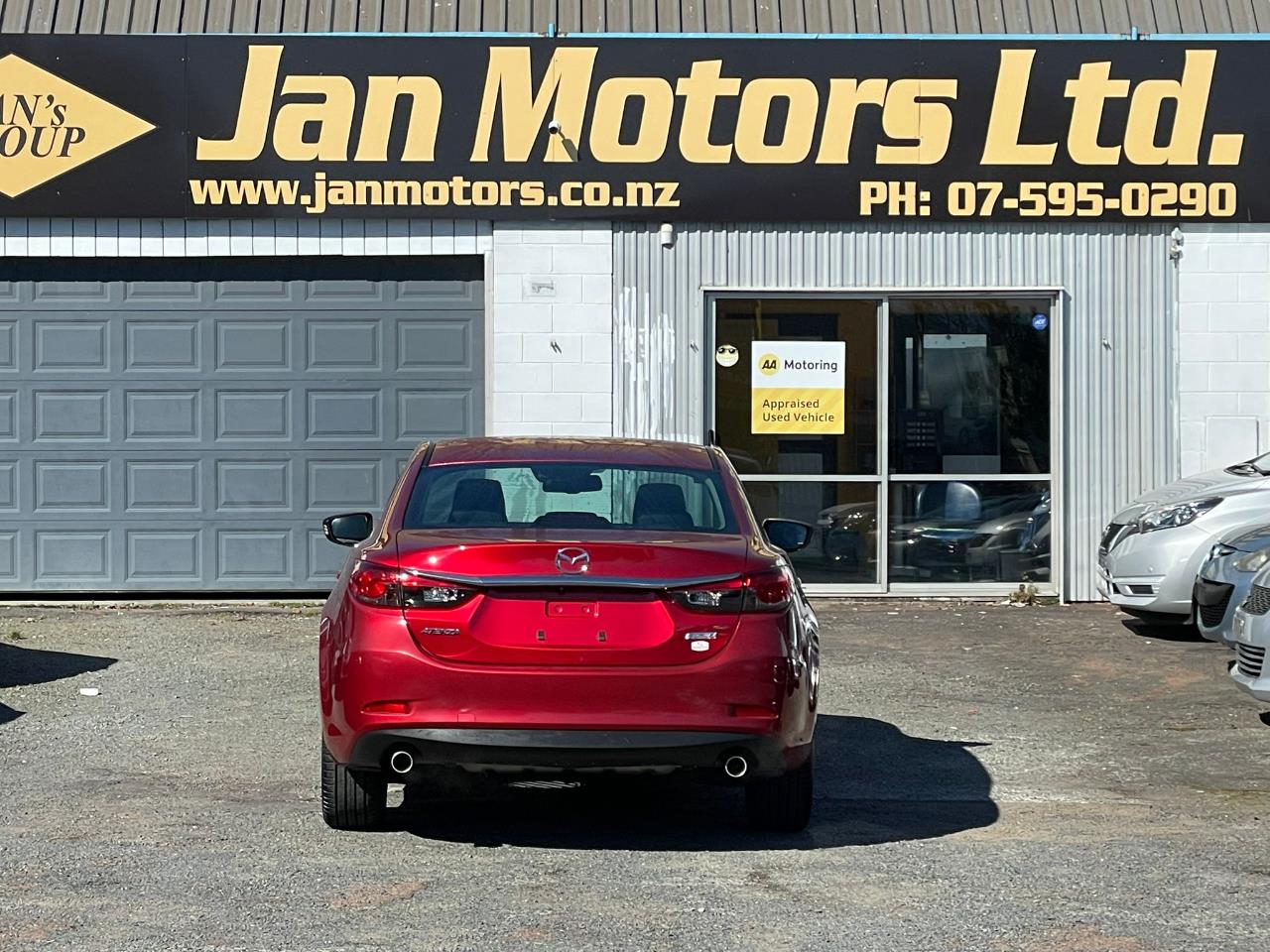 2013 Mazda Atenza