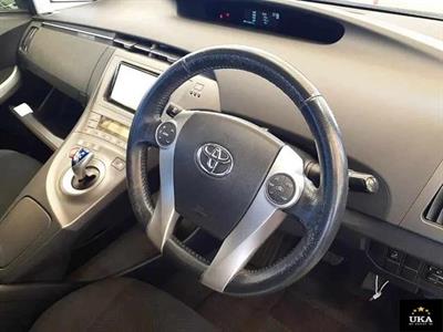 2015 Toyota Prius - Thumbnail