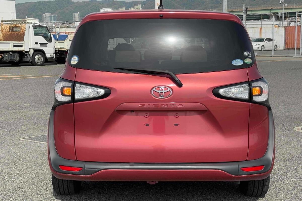 2016 Toyota Sienta
