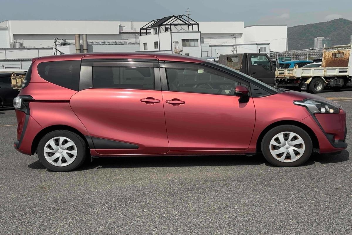 2016 Toyota Sienta