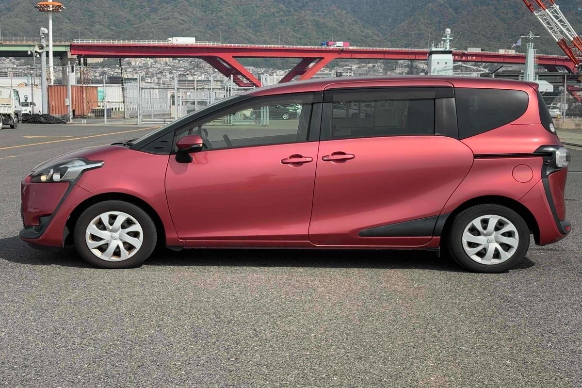2016 Toyota Sienta