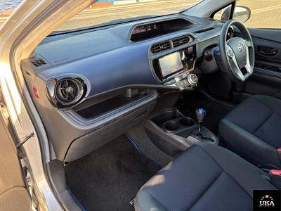 2015 Toyota Aqua - Thumbnail