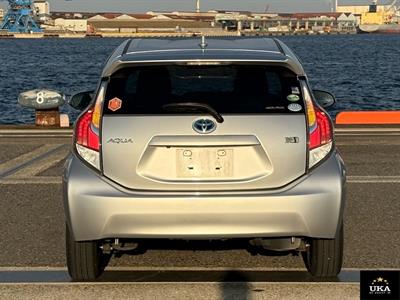 2015 Toyota Aqua - Thumbnail