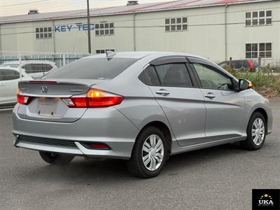 2020 Honda Grace - Thumbnail