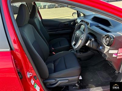 2017 Toyota Aqua - Thumbnail