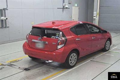 2017 Toyota Aqua - Thumbnail