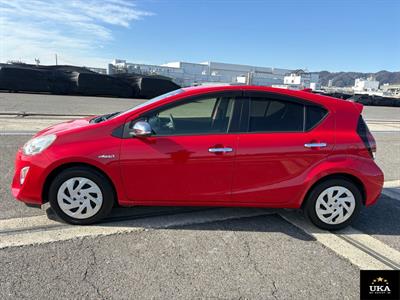 2017 Toyota Aqua - Thumbnail