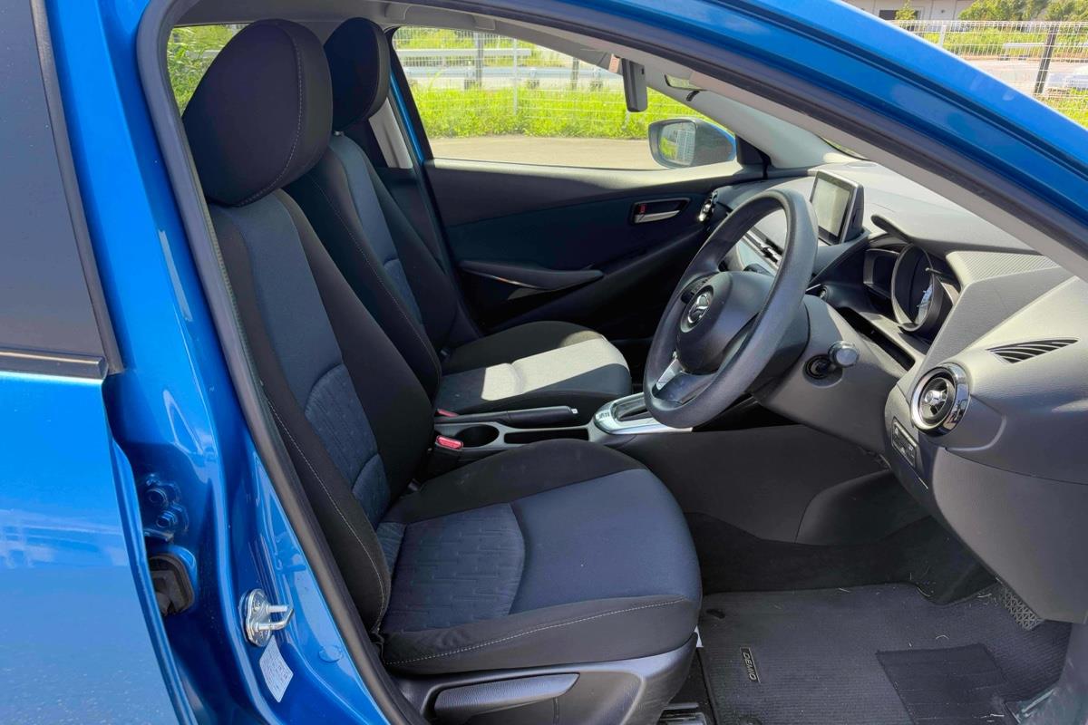 2014 Mazda Demio