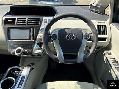 2014 Toyota Prius - Thumbnail