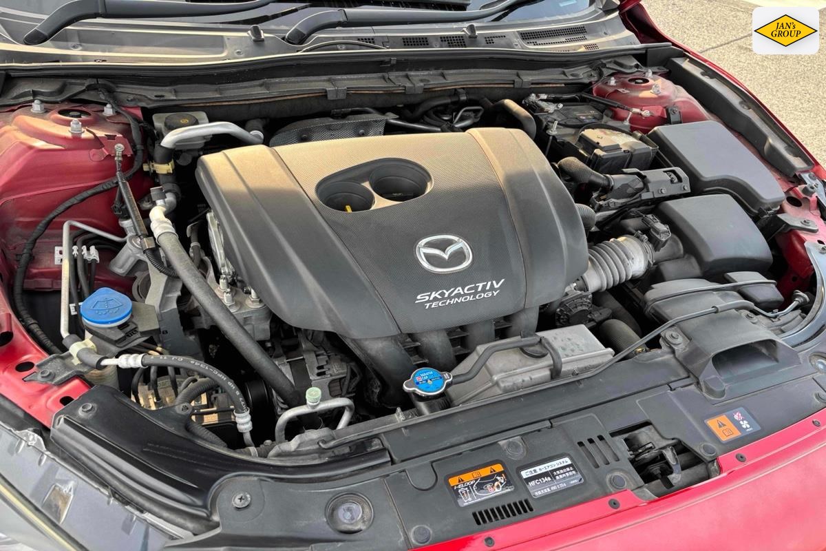2013 Mazda Axela