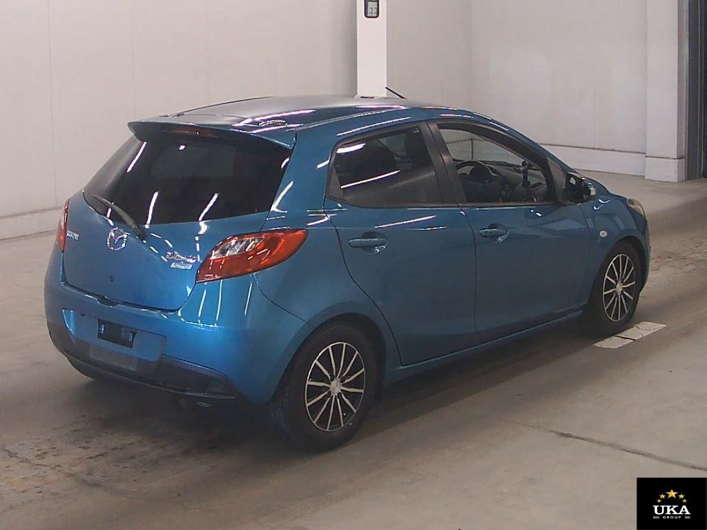 2013 Mazda Demio