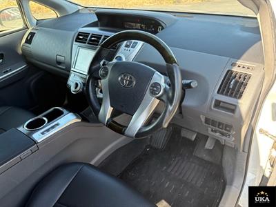 2013 Toyota Prius - Thumbnail
