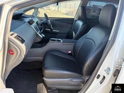 2013 Toyota Prius - Thumbnail