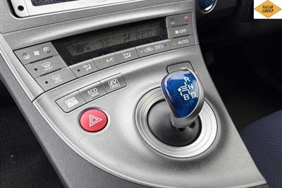 2014 Toyota Prius - Thumbnail