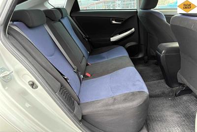 2014 Toyota Prius - Thumbnail