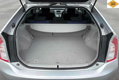 2014 Toyota Prius - Thumbnail