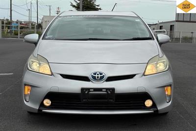 2014 Toyota Prius - Thumbnail