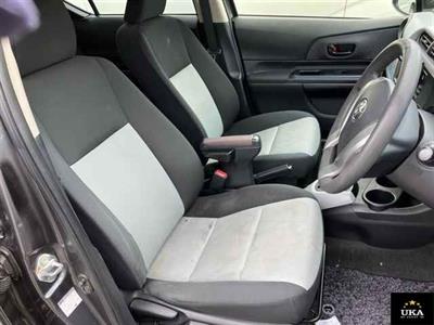 2013 Toyota Aqua - Thumbnail