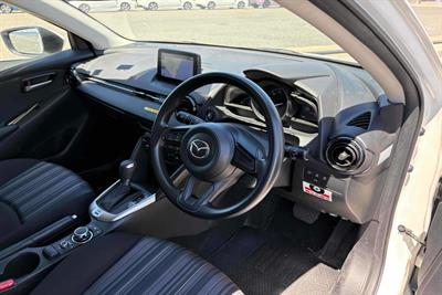 2020 Mazda 2 - Thumbnail