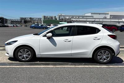 2020 Mazda 2 - Thumbnail