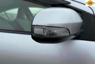 2012 Toyota Aqua - Thumbnail