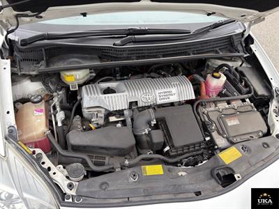 2013 Toyota Prius - Thumbnail