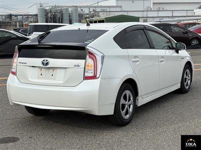 2013 Toyota Prius - Thumbnail