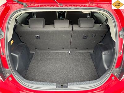 2019 Toyota Aqua - Thumbnail