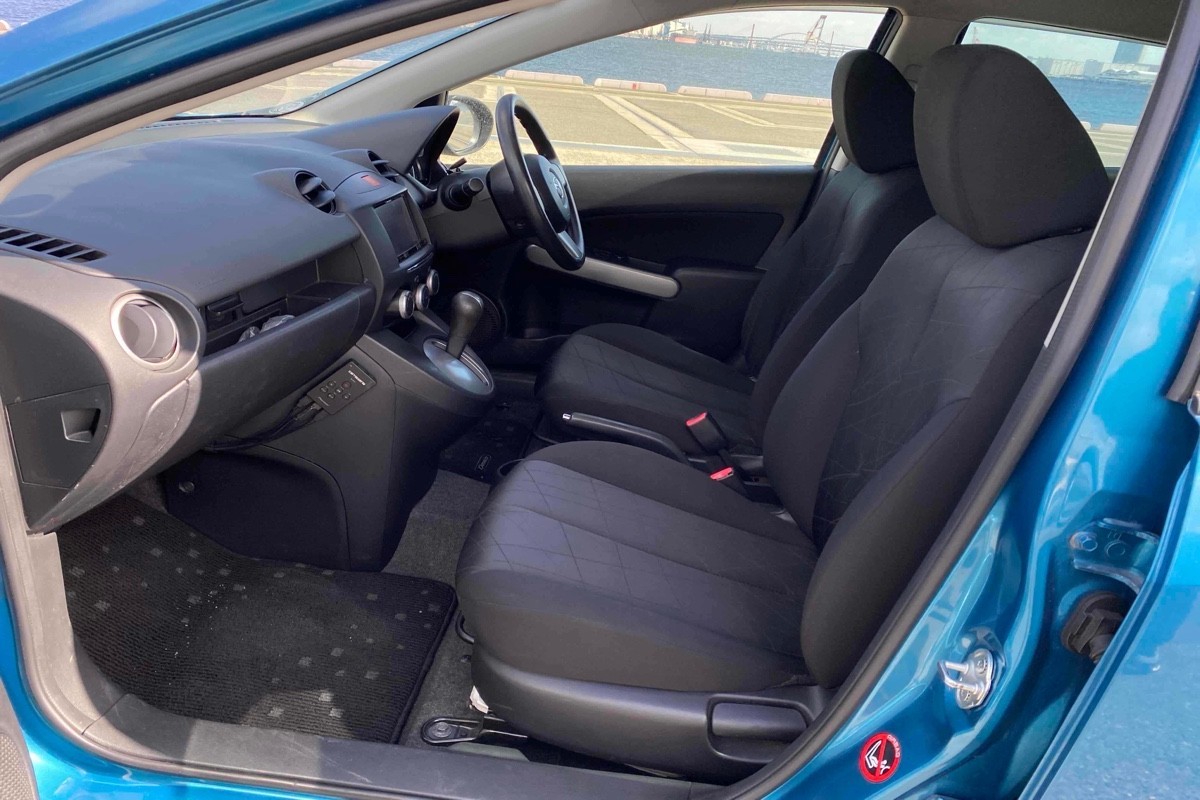 2012 Mazda Demio