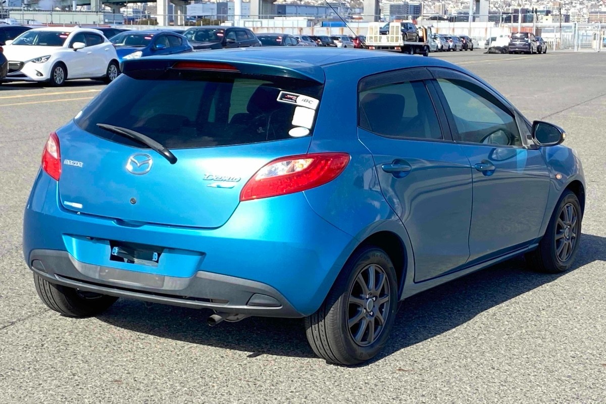 2012 Mazda Demio