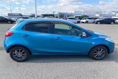 2012 Mazda Demio - Thumbnail